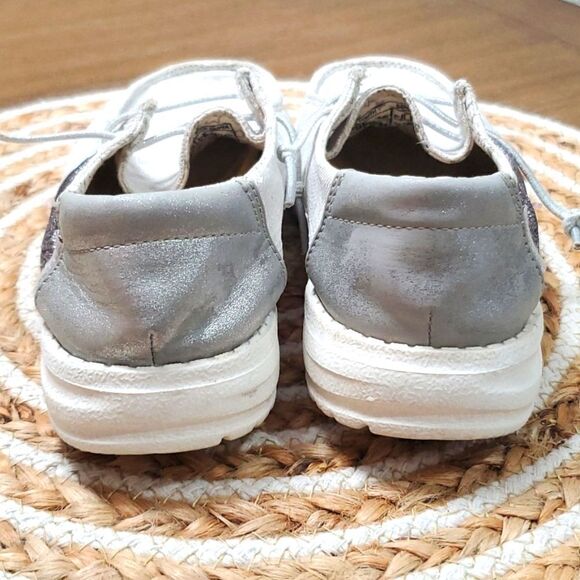 Hey Dude Wendy,  Silver Star Youth slip ones, Size 3Y - Picture 9 of 9